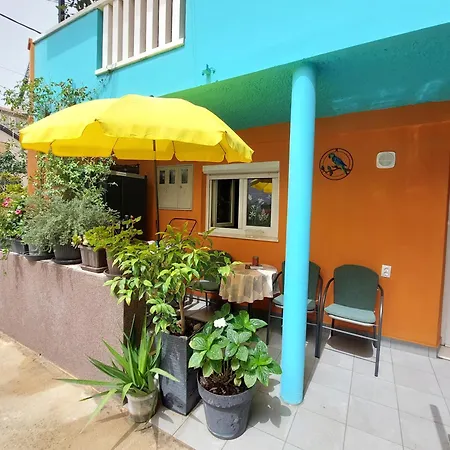 Mexicana Yellow Appartement